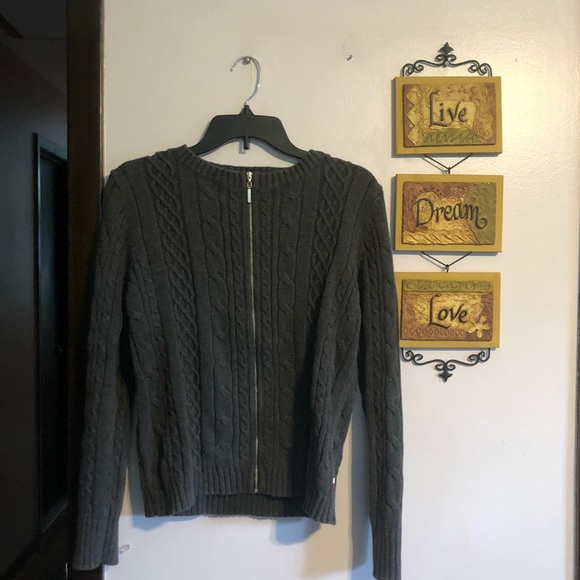 Vintage Gray Tommy Hilfiger Sweater - Picture 2 of 9